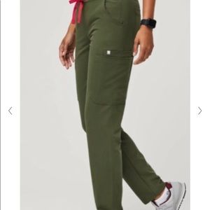 Women’s Figs Yola Olive pants Large tall